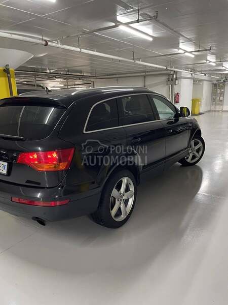 Audi Q7 3.0 S-LINE