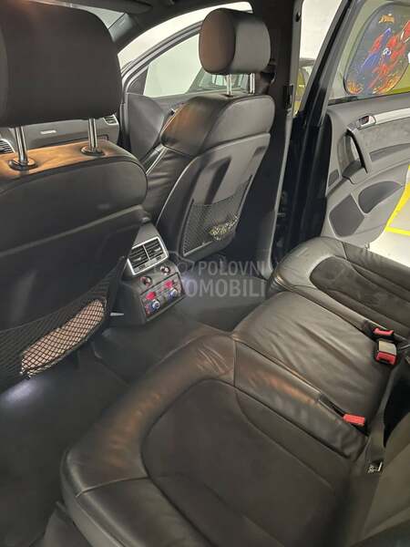 Audi Q7 3.0 S-LINE