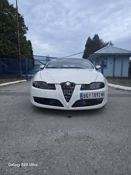 Alfa Romeo GT 