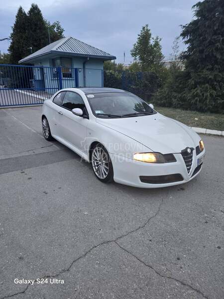Alfa Romeo GT 