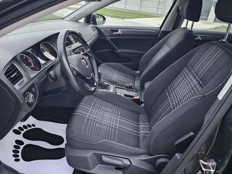 Volkswagen Golf 7 //LOUNGE