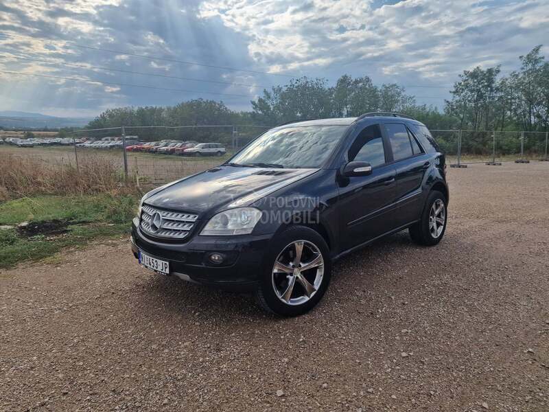 Mercedes Benz ML 320 