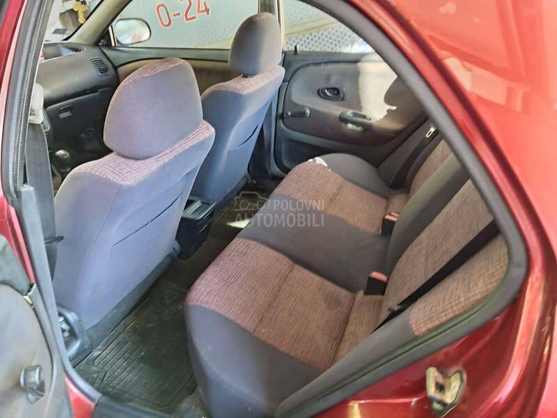 Mitsubishi Carisma 
