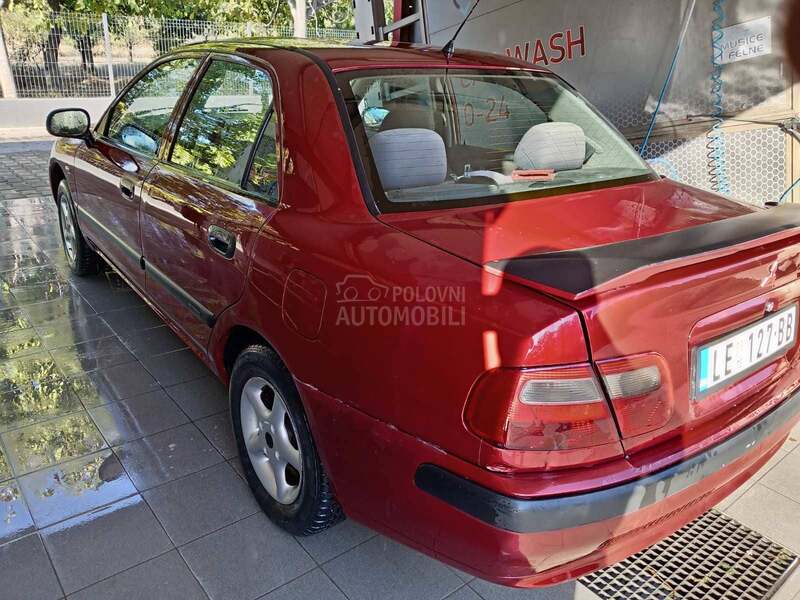 Mitsubishi Carisma 