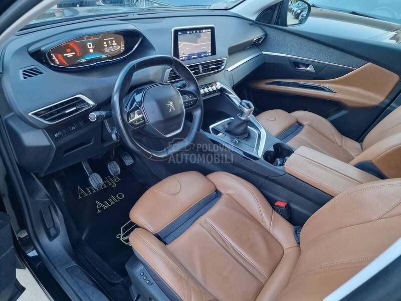 Peugeot 5008 ALLURE