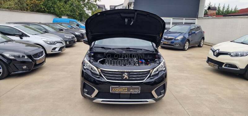 Peugeot 5008 ALLURE