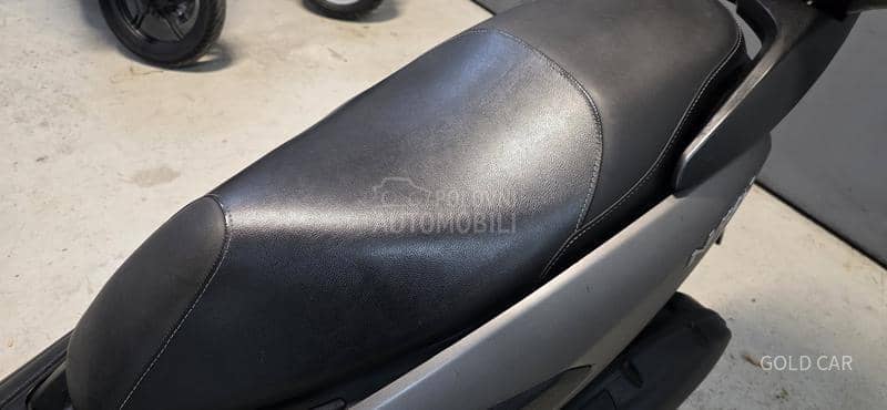 Yamaha Gpd 125 n max nmax