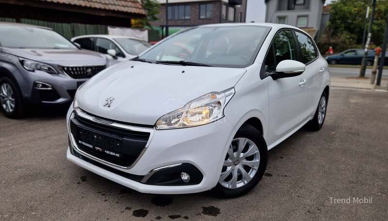 Peugeot 208 1.2 premium pack