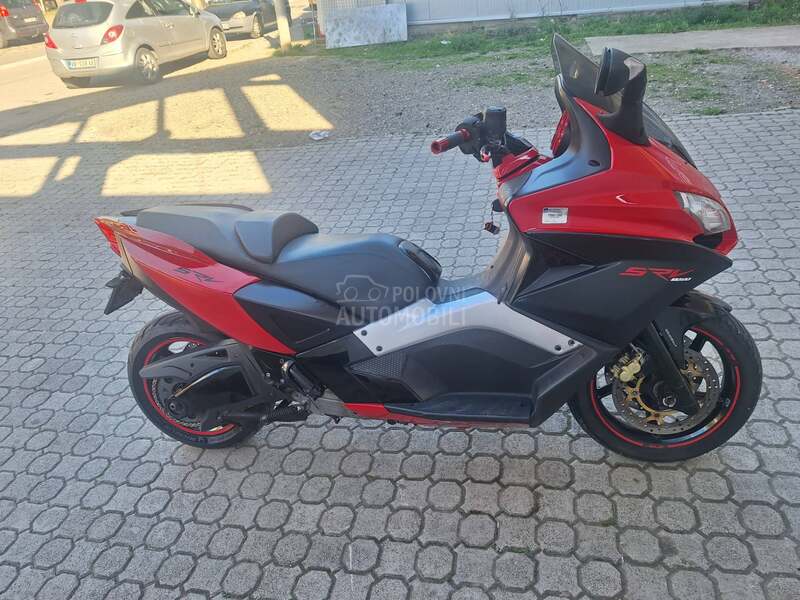 Aprilia Srv 850