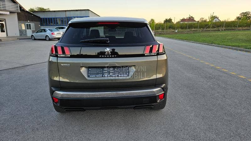 Peugeot 3008 ALLURE EAT8
