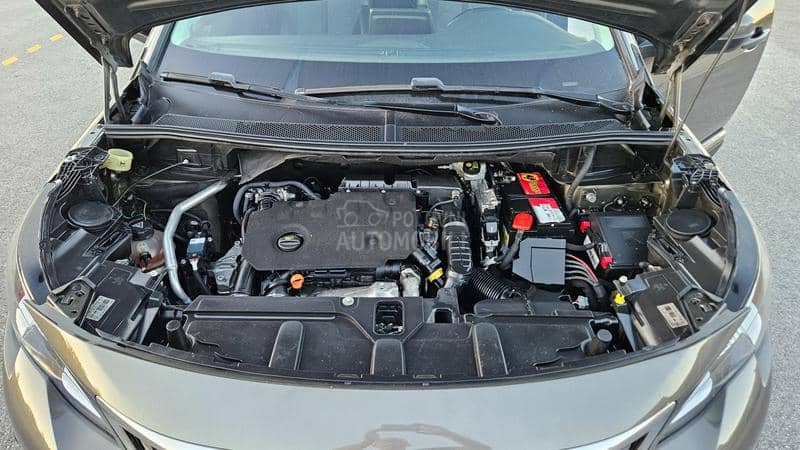 Peugeot 3008 ALLURE EAT8