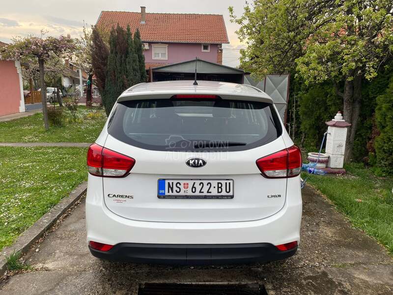 Kia Carens 