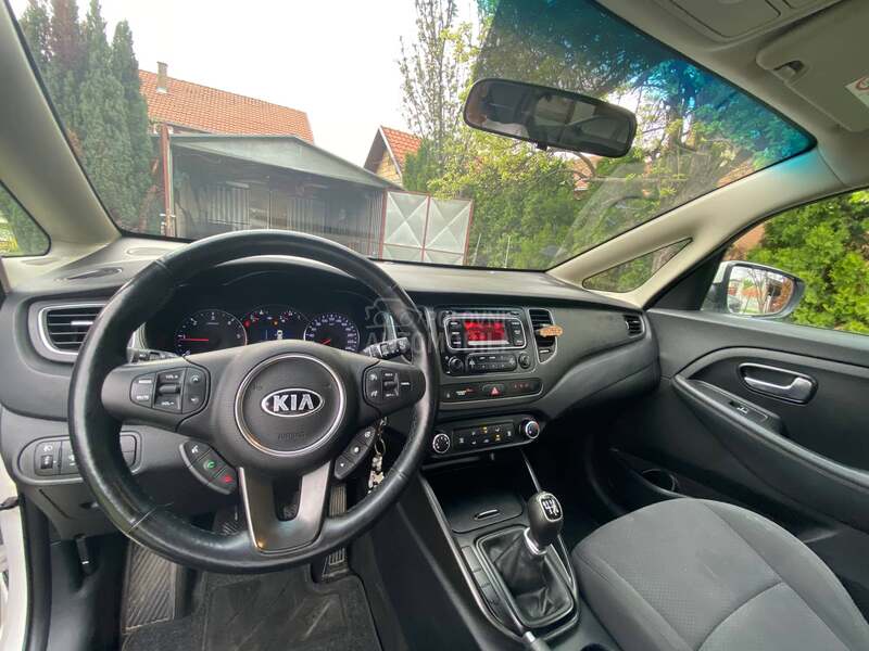 Kia Carens 
