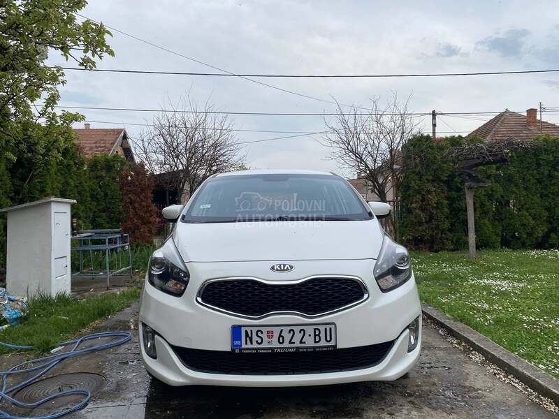 Kia Carens 