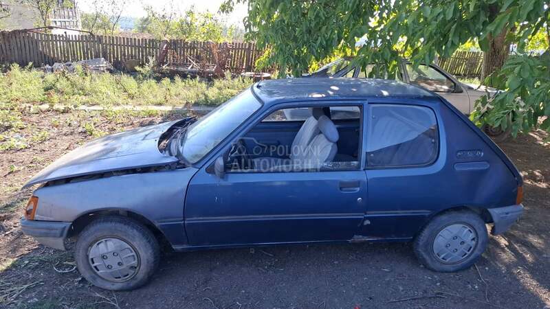 Peugeot 205 