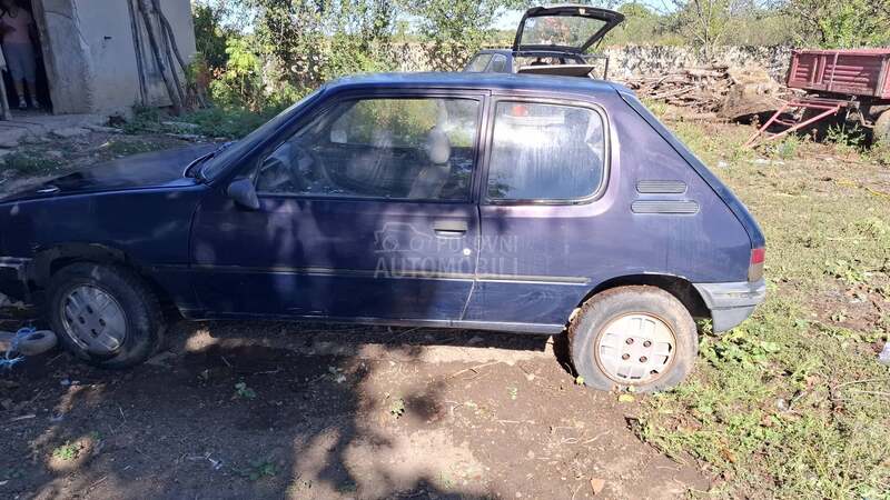 Peugeot 205 