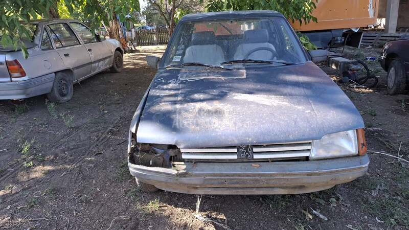 Peugeot 205 