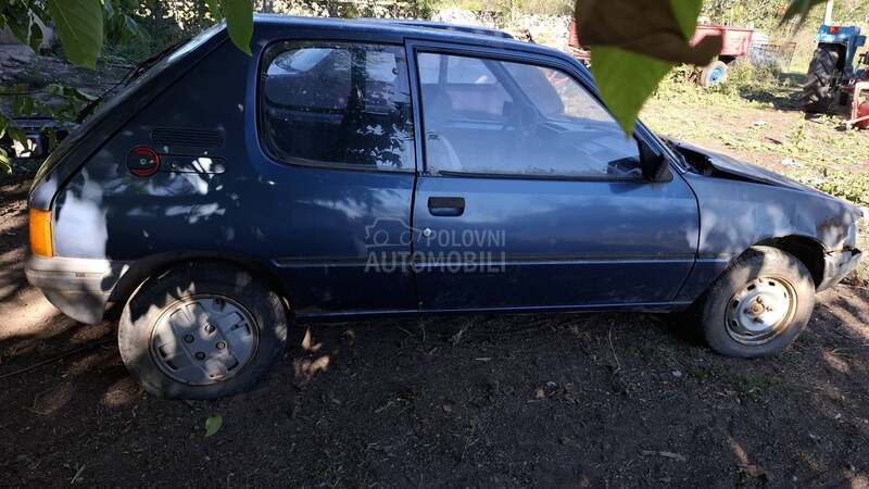 Peugeot 205 