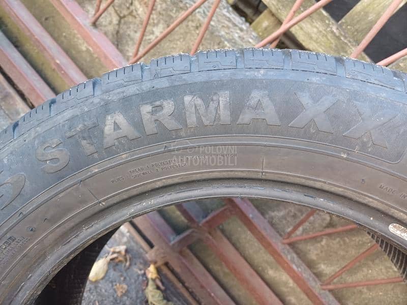 Starmaxx 215/60 R17 Zimska
