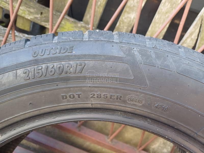 Starmaxx 215/60 R17 Zimska