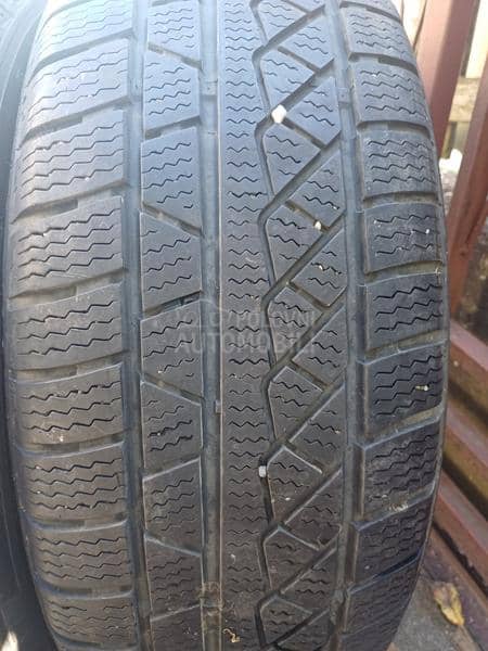Starmaxx 215/60 R17 Zimska