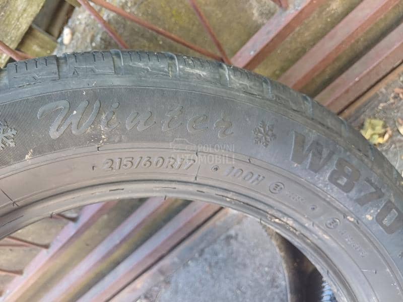 Starmaxx 215/60 R17 Zimska