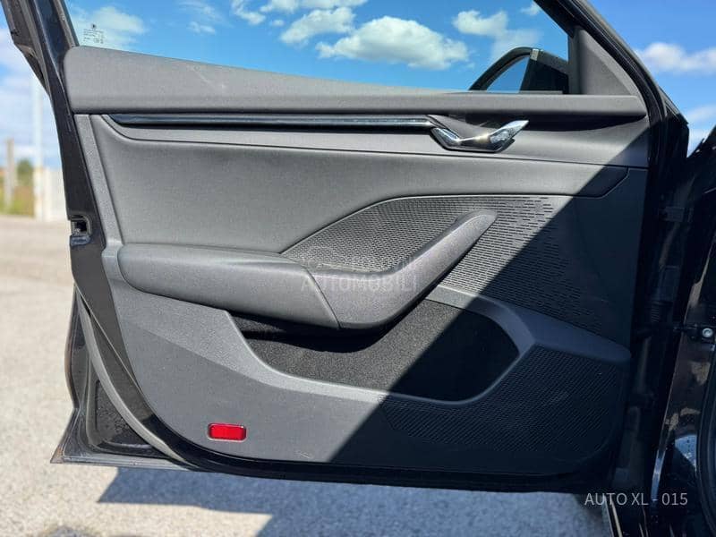 Škoda Octavia 2.0TDI / VIRTU / LED