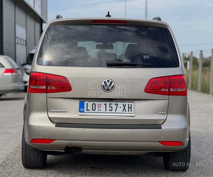 Volkswagen Touran 1.4 B / 7 SED / DSG