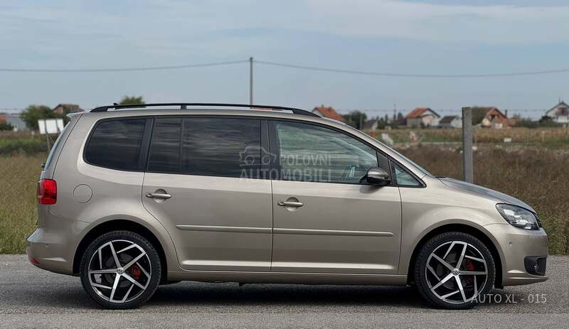 Volkswagen Touran 1.4 B / 7 SED / DSG