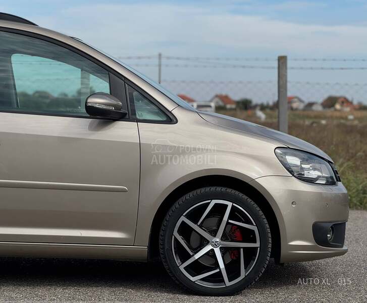 Volkswagen Touran 1.4 B / 7 SED / DSG