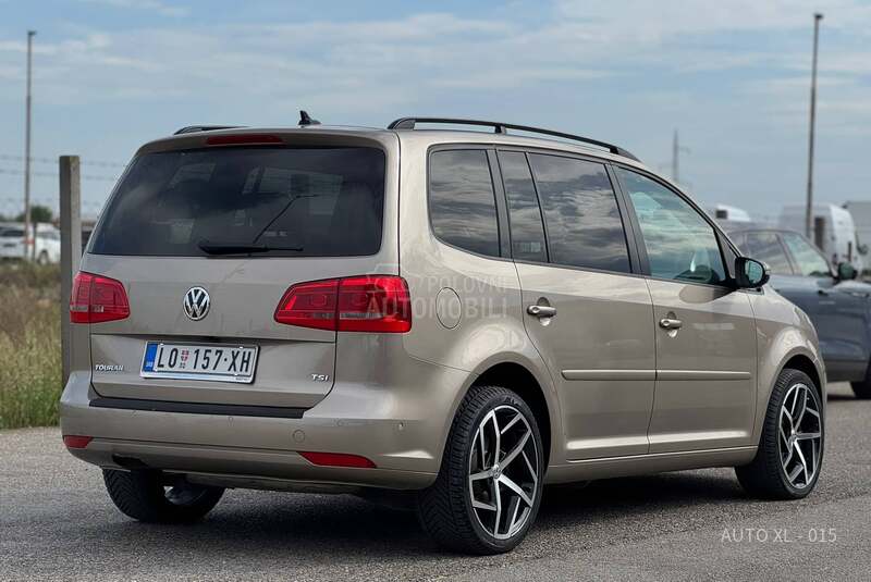 Volkswagen Touran 1.4 B / 7 SED / DSG