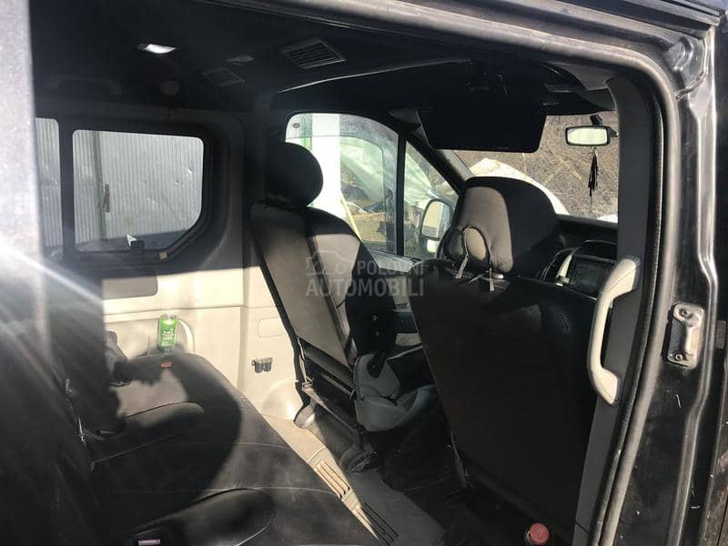 Opel Vivaro 2.5