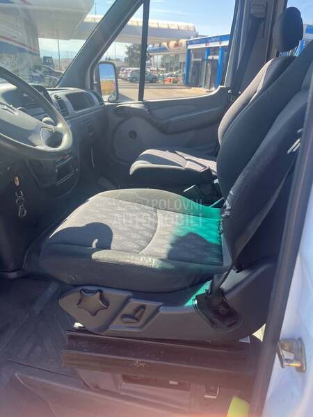 Mercedes Benz Sprinter 