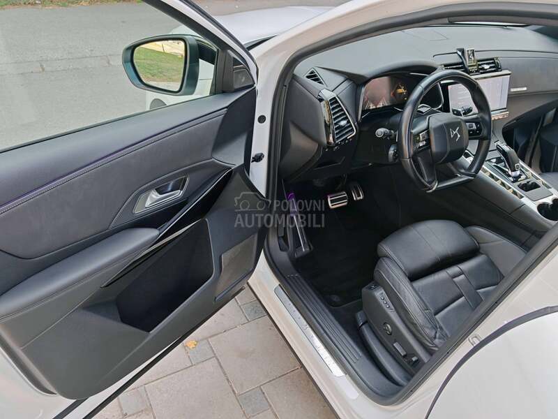 Citroen DS7 2.0 HDi 180/ OPERA