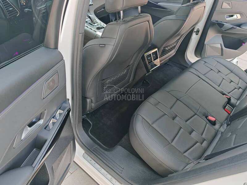 Citroen DS7 2.0 HDi 180/ OPERA