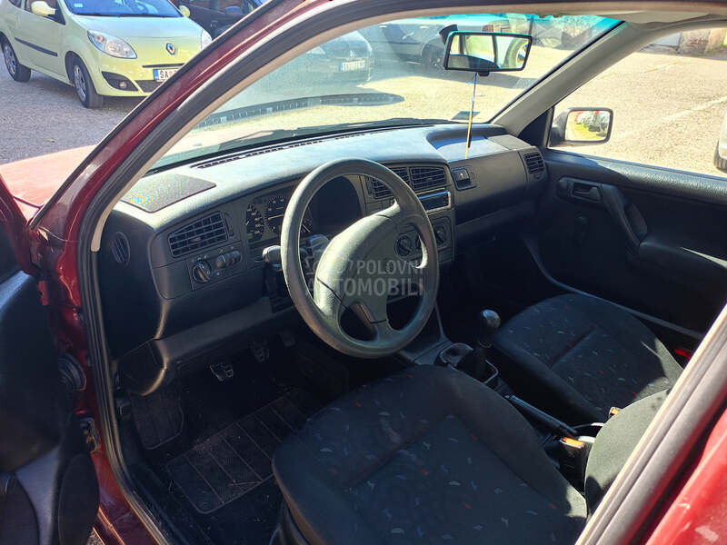Volkswagen Vento 1.8