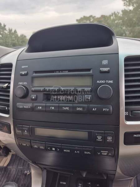 Toyota Land Cruiser 