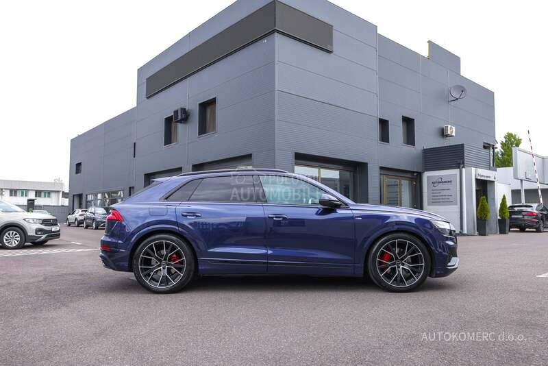 Audi Q8 