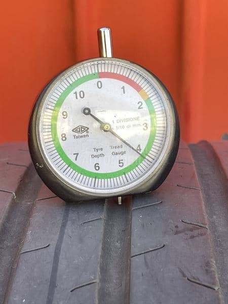 Continental 235/45 R18 Letnja