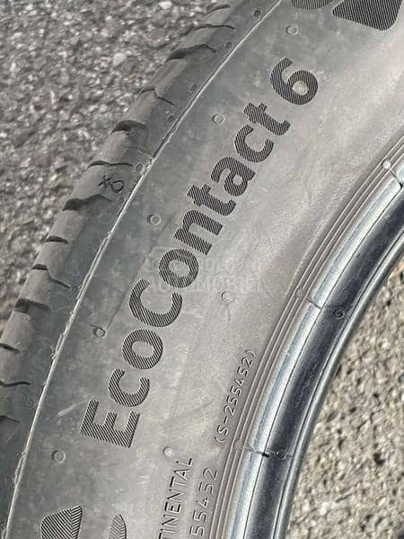 Continental 235/45 R18 Letnja