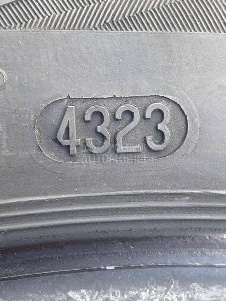 Continental 235/45 R18 Letnja