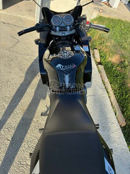 Suzuki GS500F