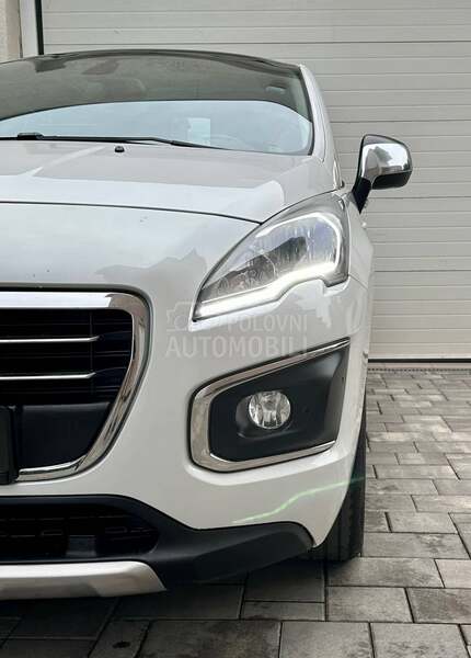 Peugeot 3008 1.6HDI/ALLURE/PERLA