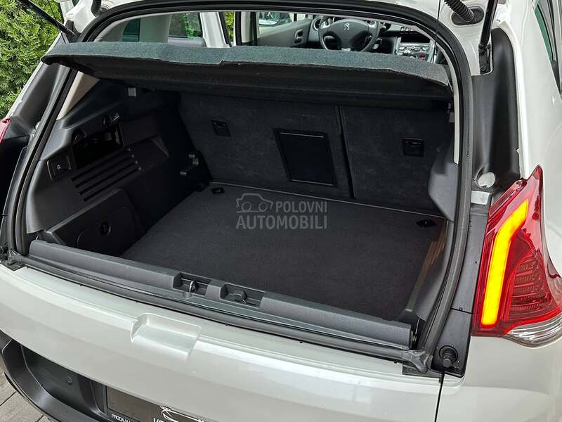 Peugeot 3008 1.6HDI/ALLURE/PERLA