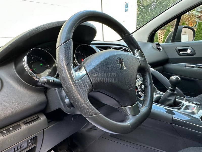 Peugeot 3008 1.6HDI/ALLURE/