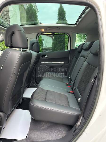 Peugeot 3008 1.6HDI/ALLURE/PERLA