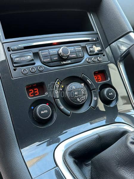 Peugeot 3008 1.6HDI/ALLURE/