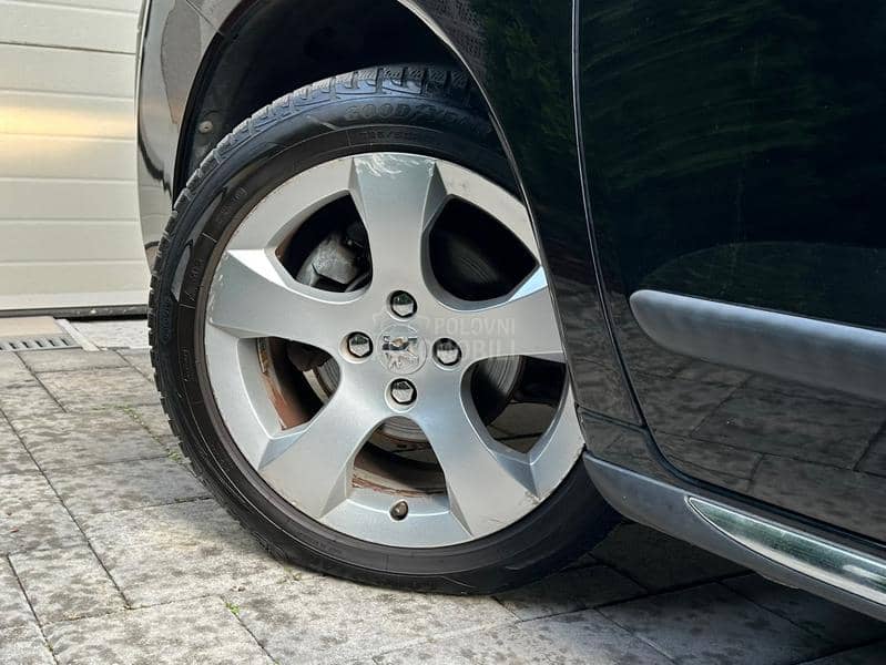 Peugeot 3008 1.6HDI/ALLURE/