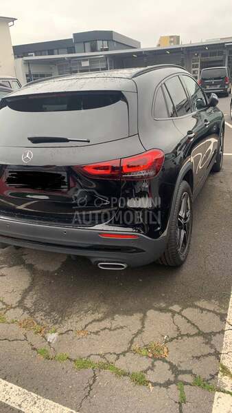 Mercedes Benz GLA 200 GLA 200 CDI 4 MATIC