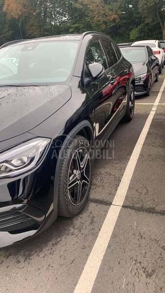 Mercedes Benz GLA 200 GLA 200 CDI 4 MATIC